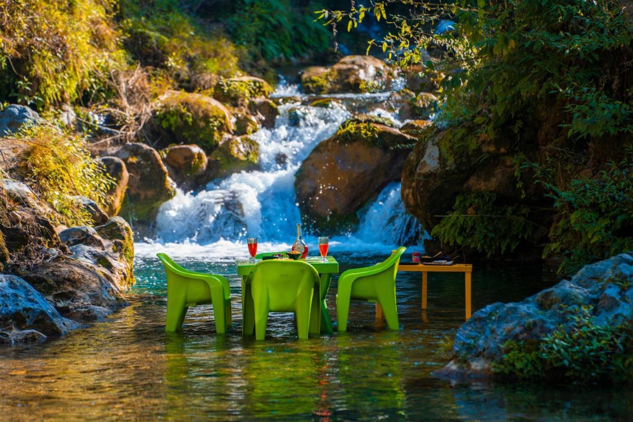 The Hosteller Mussoorie By The Streamside, Kempty Exterior foto
