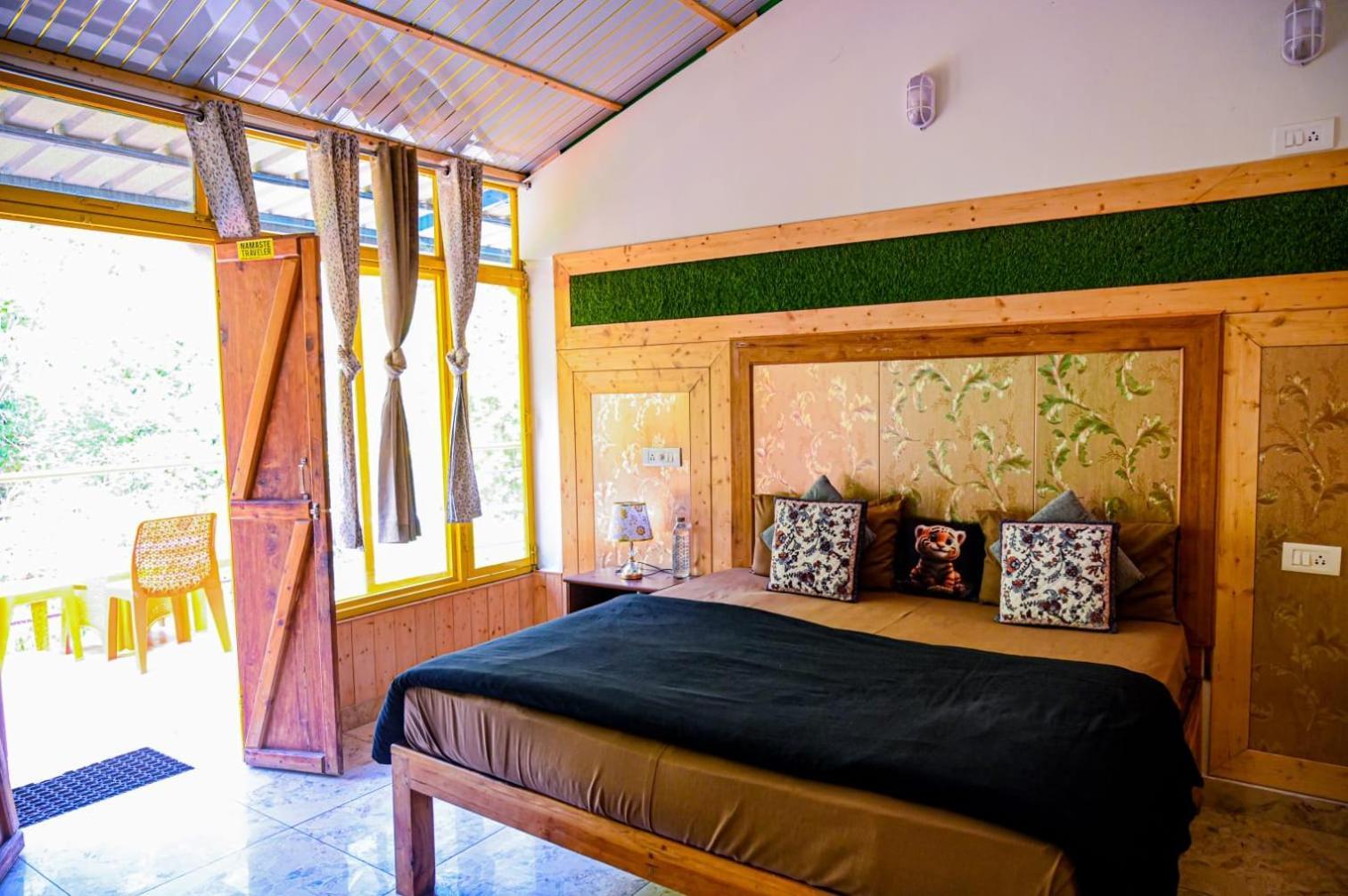 The Hosteller Mussoorie By The Streamside, Kempty Exterior foto