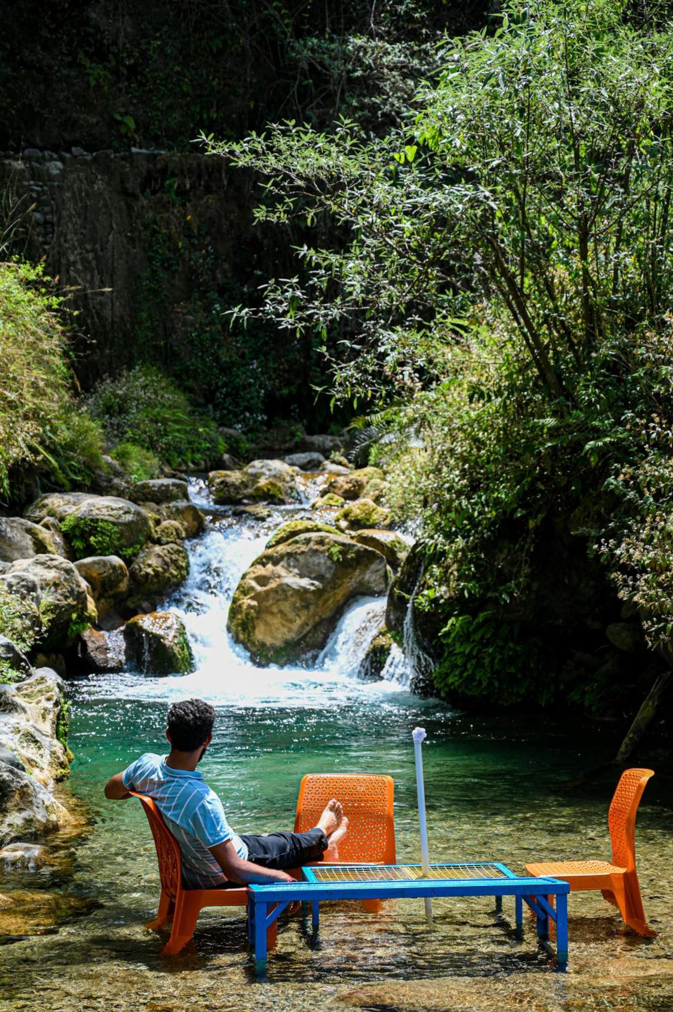 The Hosteller Mussoorie By The Streamside, Kempty Exterior foto